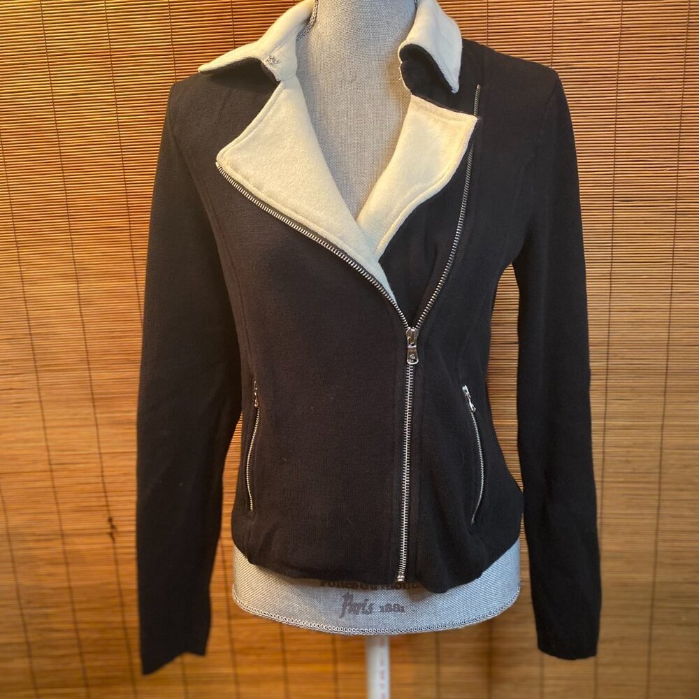 Lauren Ralph Lauren Black & White Sweater Jacket Off Set Zipper Detail Size MP - Picture 10 of 10